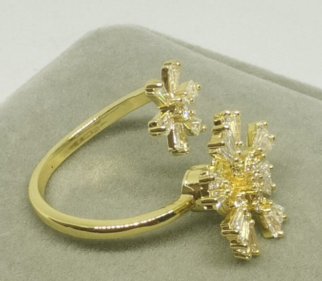 Swivel Crystal Snowflake Rings Are Versatile